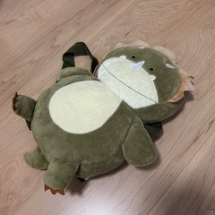 赤ちゃん　転倒防止　リュック型クッション