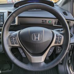 ★注目価格！フリードスパイクHV「ジャストセレクション」実走7.5万㌔！禁煙車！両側パワースライド！スマートキー！クルコン！HDDナビ！の画像