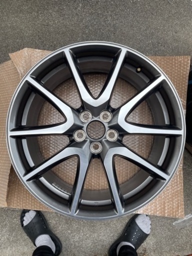 プリウス G's　18インチ 7.5j