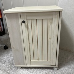 キャビネットの画像
