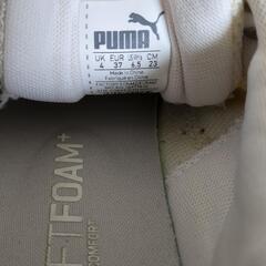 プーマ運動靴23センチの画像
