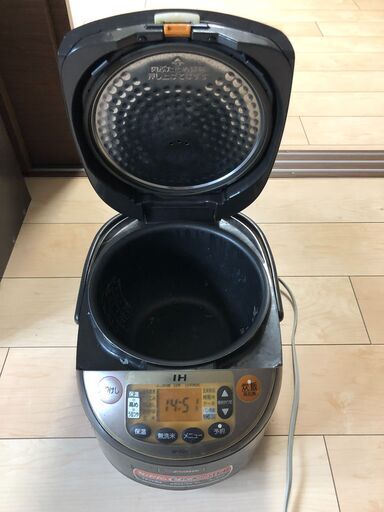 ZOJIRUSHI 象印 IH炊飯ジャー　炊飯器