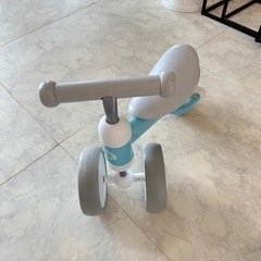 バランスバイク　子供自転車