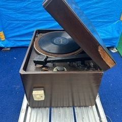 取引中❌値下げ‼️ 卓上型電気蓄音機？ レコード 昭和レトロ アンティーク インテリアにの画像