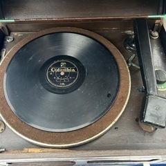 取引中❌値下げ‼️ 卓上型電気蓄音機？ レコード 昭和レトロ アンティーク インテリアにの画像