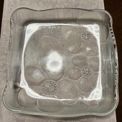 ガラスの大皿　4枚セットの画像