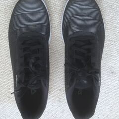 数度ジム室内で使用　REEBOK　リーボック　ファストフレックスウィーブ　メンズシューズ　スニーカー　２８cmの画像