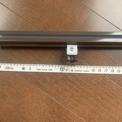 カーテンレール切り端・未使用の画像