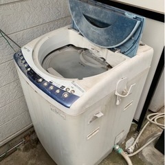 持って行ってくれる方500円あげます！中古洗濯機の画像