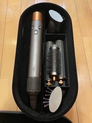 家電 くるくるドライヤー　ダイソン