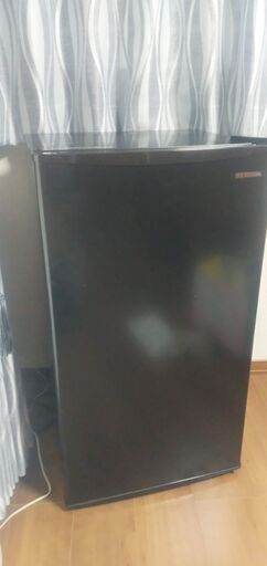 アイリスオーヤマ製　９３Ｌノンフロン冷蔵庫