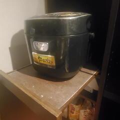 (値上げしました!)食器棚 引き取りできる方御礼金の画像