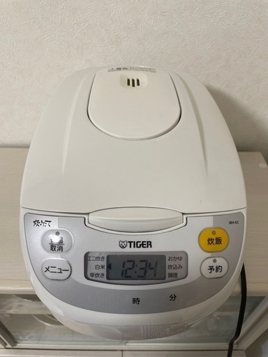 【値下げしました】タイガー　炊飯器　5.5合炊き