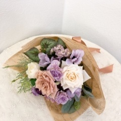 日曜も開催💕花束💐レッスンあり。フラワーアレンジ