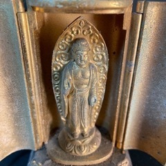 阿弥陀如来像　金メッキ 仏像 仏教美術品  中仏　重量338g 高さ10cmの画像