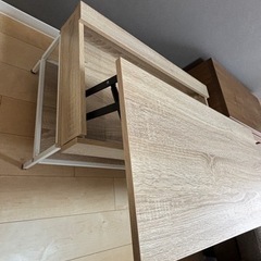 【取引先決定済み】家具 テーブルの画像