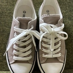 美品　スニーカーの画像