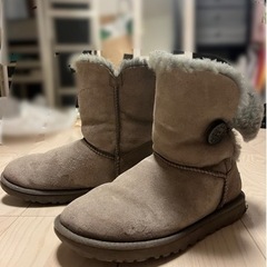 【一部破損あり】UGGムートンブーツ23cm　