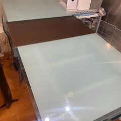 カリガリス Calligaris　伸縮式ガラステーブル　1610(最大伸長1810)×奥行900×高さ760mmの画像