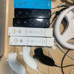【まとめ売り 中古品】Wii U 本体 + ソフト多数 セット 初期化済 パッド充電難ありの画像