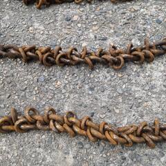 車のパーツの画像