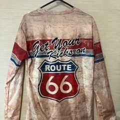 10月に900円から始める新品。ロンT  Sサイズ(USA)の画像
