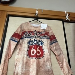 値下げしました。新品。ロンT  Sサイズ(USA)