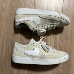 NIKEレディーススニーカーの画像