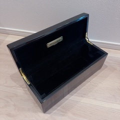 アルマンド ゴールド箱のみお譲りの画像