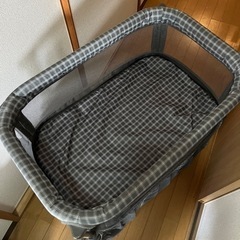 ベビーベッド、ベビー用品の画像
