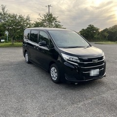 トヨタ　ノア　の画像