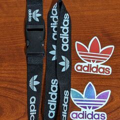 Adidas個のネックストラップキーチェーンスリング