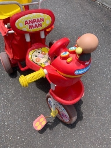 アンパンマン　デラックス　三輪車