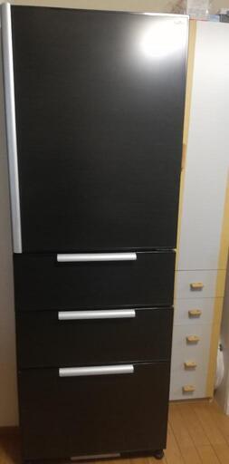 受付中オシャレな大型冷蔵庫