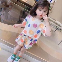 韓国子供服 子供服 花柄 ホワイト セットアップ ラスト1点！！