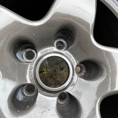 車のパーツ タイヤ、ホイールの画像