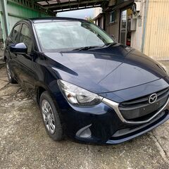 H27年式　マツダ　デミオ　1.3C