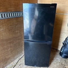 知多市　2022年製　142L 美品