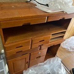 タンスなど収納家具　無料‼️ 持ち帰りしてくださる方限定、運搬費として3000円差し上げます。の画像