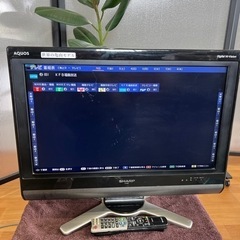 ③シャープ アクオス  LC-26D50  液晶テレビ！ リモコンつき