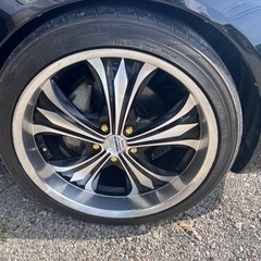 車のパーツ タイヤ、ホイール