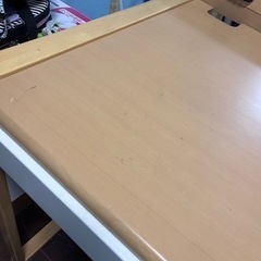 本日で掲載終了ニトリの子供用学習机andイスの画像