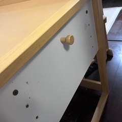 本日で掲載終了ニトリの子供用学習机andイスの画像