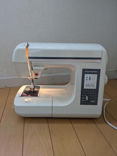 トヨタコンパクトミシン EM 960ワイドテーブル付き
