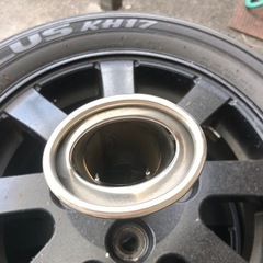 車のパーツ タイヤ、ホイール