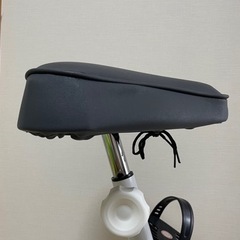 エアロバイク　サドルカバー、腕振り付きの画像