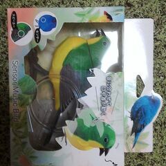 Xmasプレゼント🎁オススメ✨センサーミュージックバード🐦
