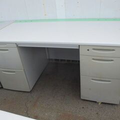 【引き取り限定】両袖机　オカムラ　幅1400mm