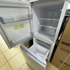 シャープ 冷蔵庫152L SJ-15E9-W 2021年製の画像