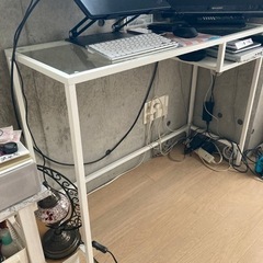 6/17まで！デスク・机　IKEA ヴィットショー　PCデスク　美品